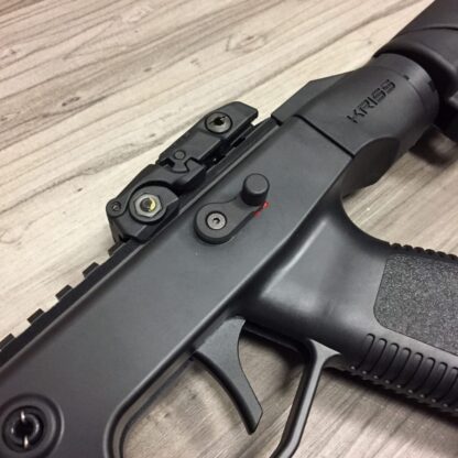 HBI KRISS VECTOR SELECTOR, LEFT SAFE