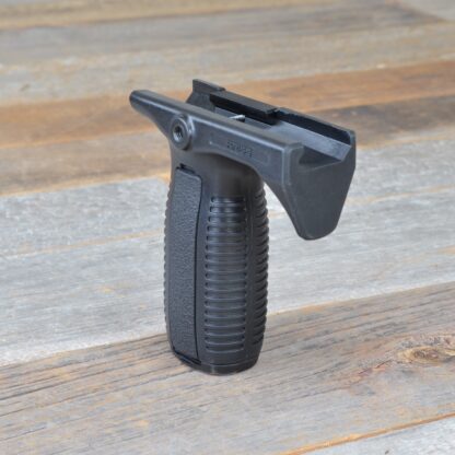 HBI KRISS VERTICAL FOREGRIP FINGERSTOP_ISO